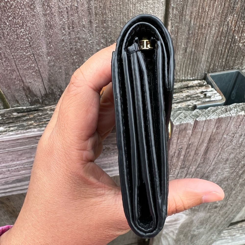 🌸SOLD🌸Louis Vuitton Zoe Empreinte Wallet - Picture 4 of 14